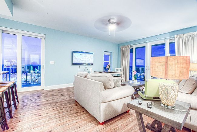 Preview of property located at 9902 S Thomas Dr Unit 1238