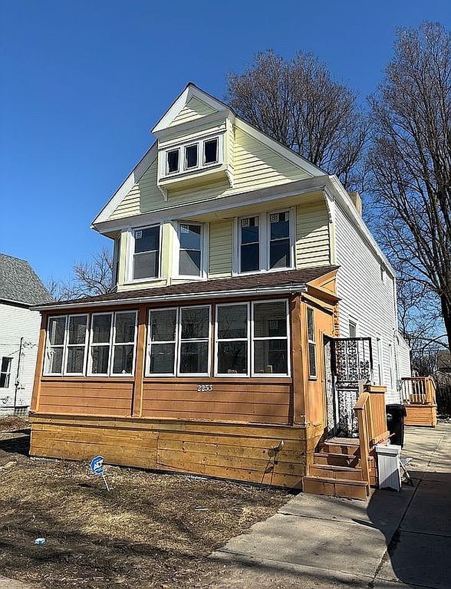 Photo of 2253 E 74th St, Cleveland, OH