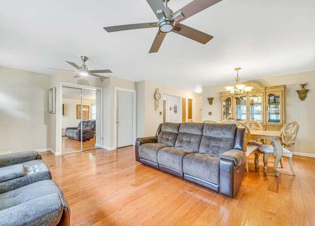 Image of 209 Onderdonk Ave