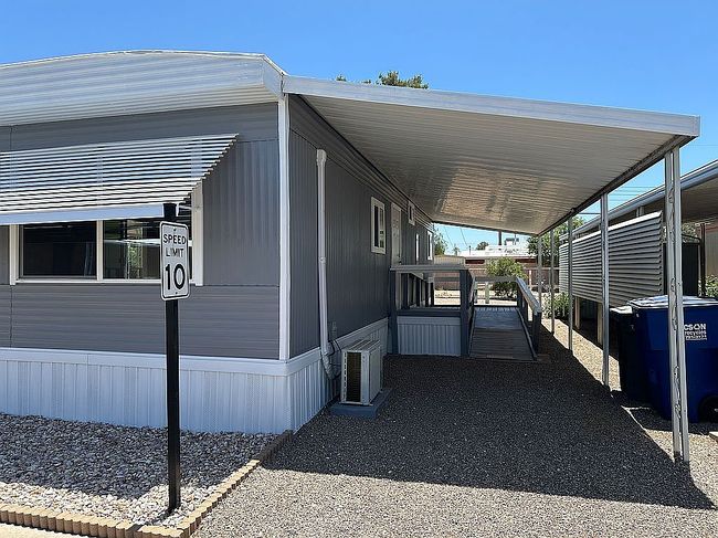 Image of 3833 N Fairview Ave Unit 9