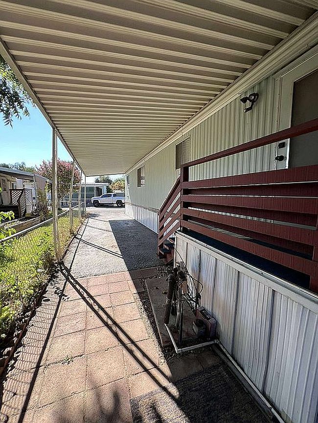 Additional photo 3 of property located at 1523 N Beale Rd Spc 11