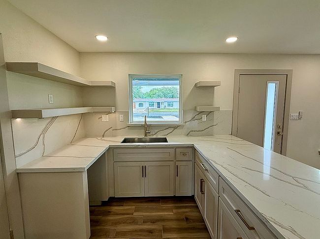 Photo of 1901 Harvey Dr, Mcallen, TX