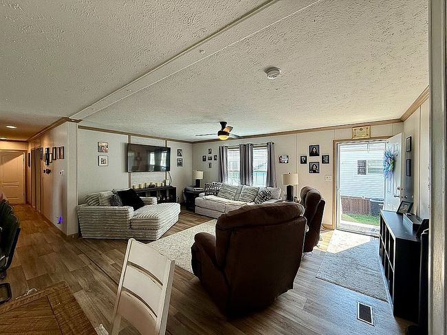 Photo of 680 Royal Crest Dr, Martinsburg, WV