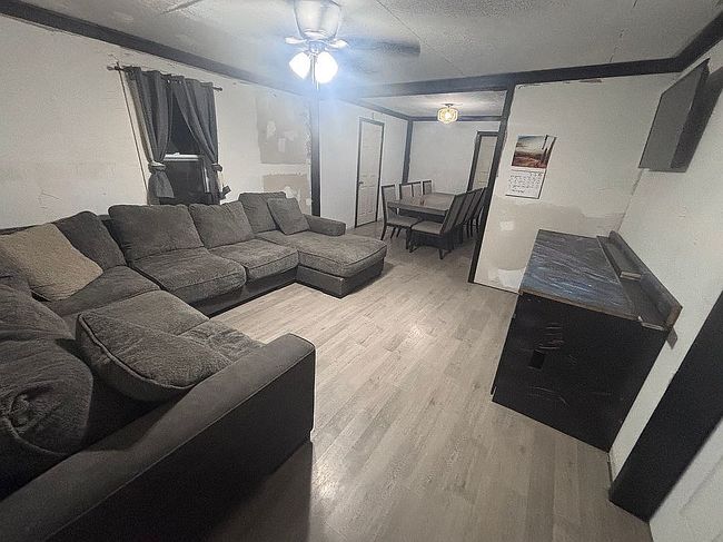 Image of 404 W A St