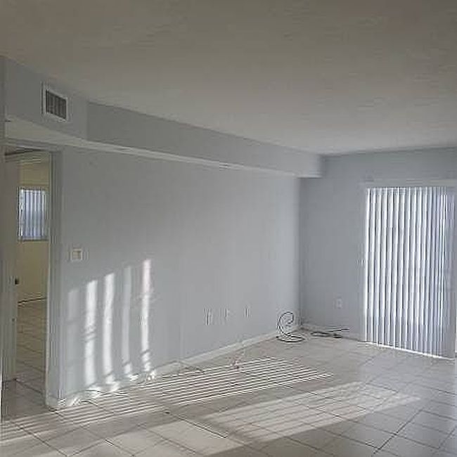 Preview of property located at 1275 W 35th St