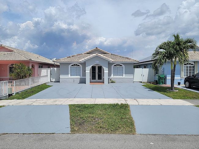 Photo of 9777 Nw 127th Ter, Hialeah Gardens, FL