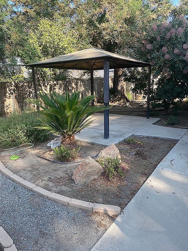 Photo of 1279 Lincoln St, Tulare, CA
