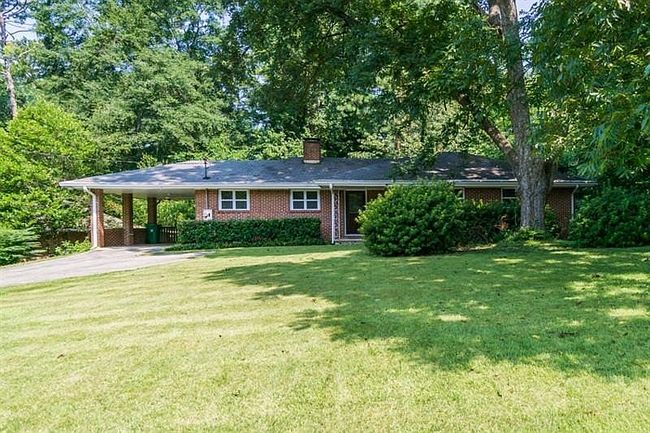 Preview of property located at 2790 Glenbriar Dr Ne