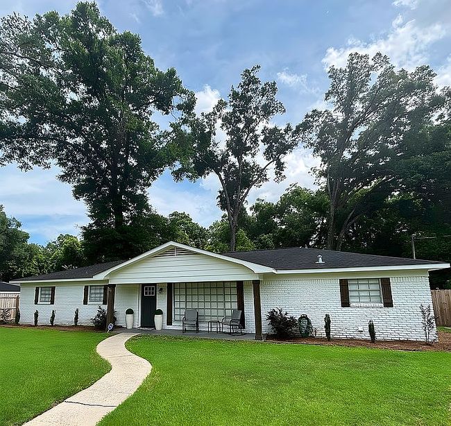 Image of 25 Cherry Dr