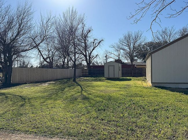 Image of 610 W C St