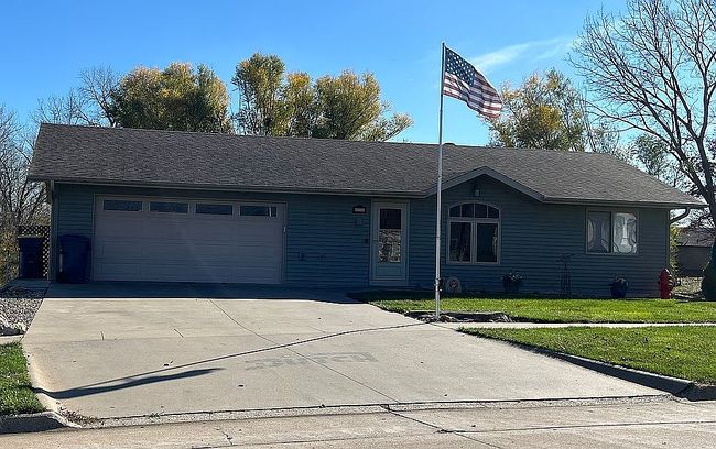 Preview of property located at 61 Brook Cir