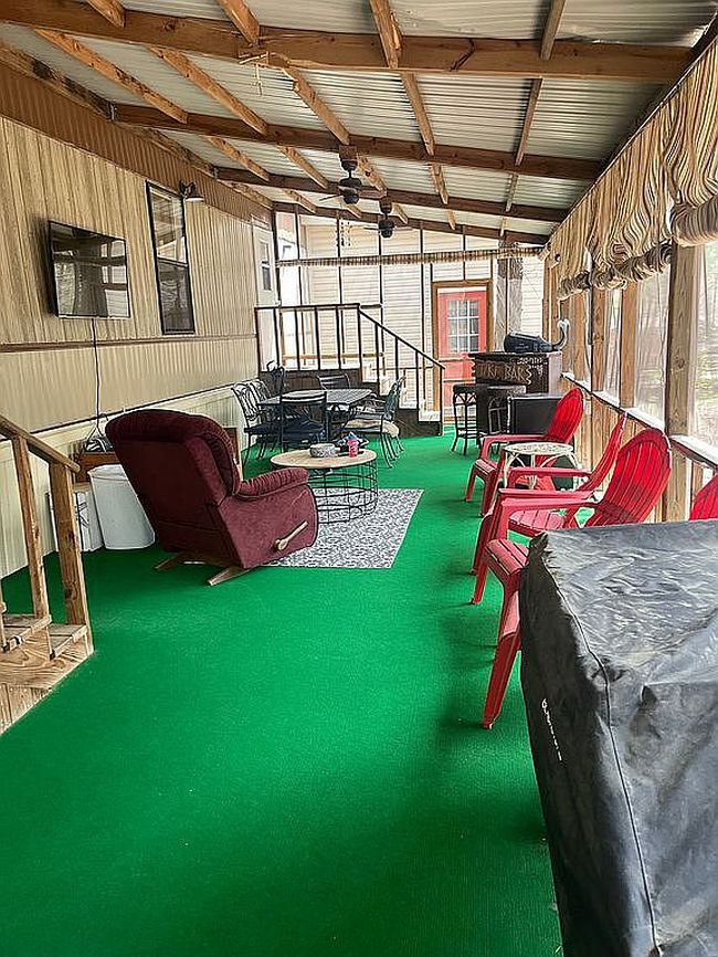 Image of 151 Harbor Oaks Dr