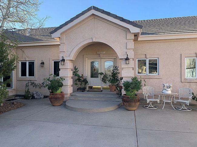 Photo of 3925 Hill Cir, Colorado Springs, CO