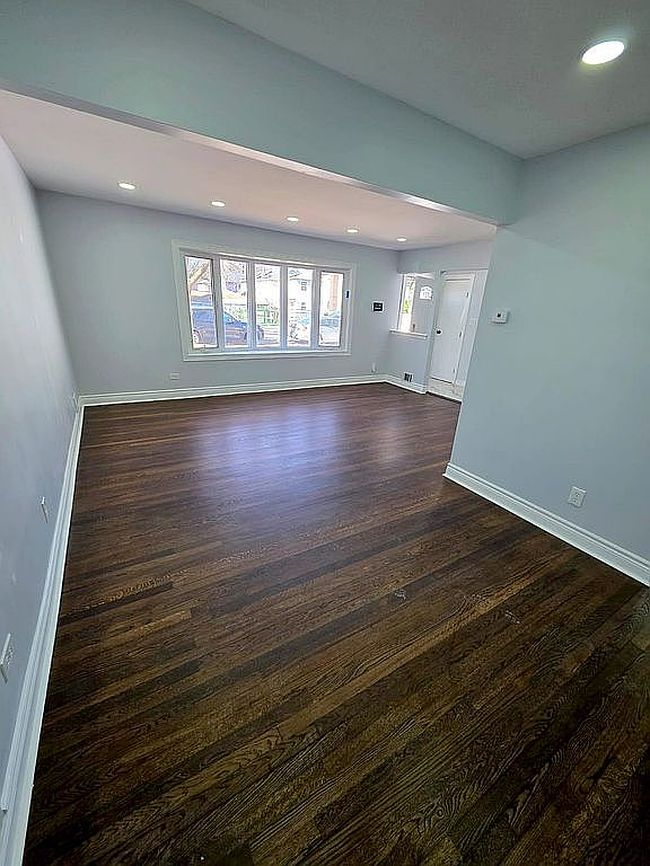 Additional photo 3 of property located at 11011 177th St