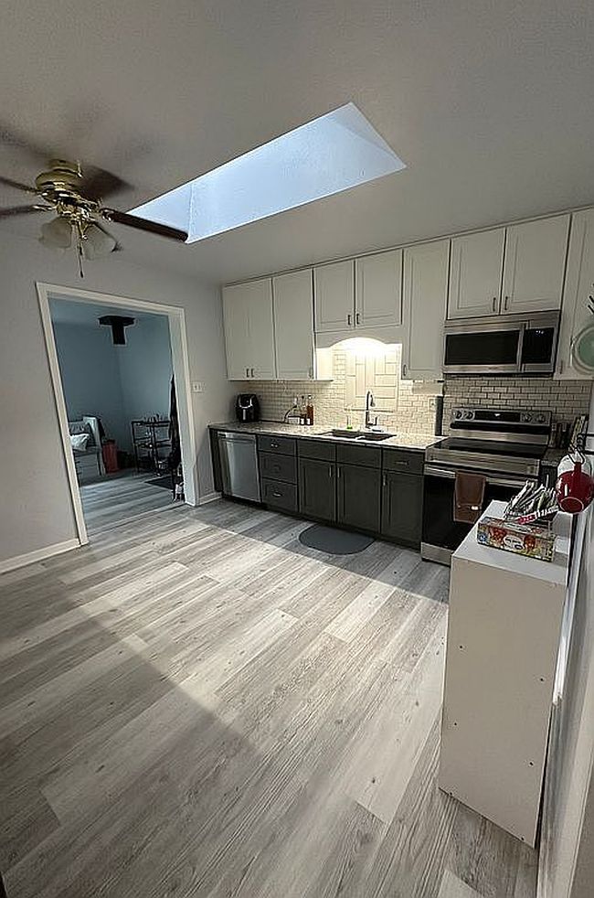 Image of 111 E 20th St