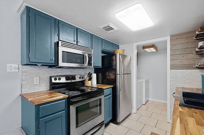 Image of 256 Settlers Park Dr