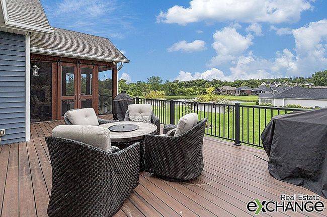 Photo of 4146 Prestwick Ct, Bettendorf, IA