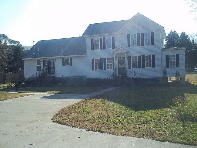 Image of 12 Holston Ln