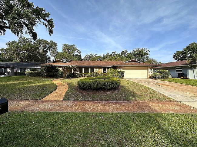 Image of 4422 Meadowood St