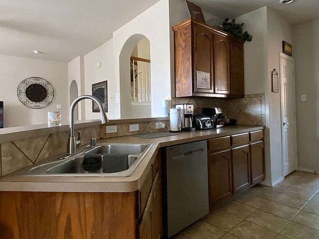 Photo of 38 Heron Dr, Sanger, TX