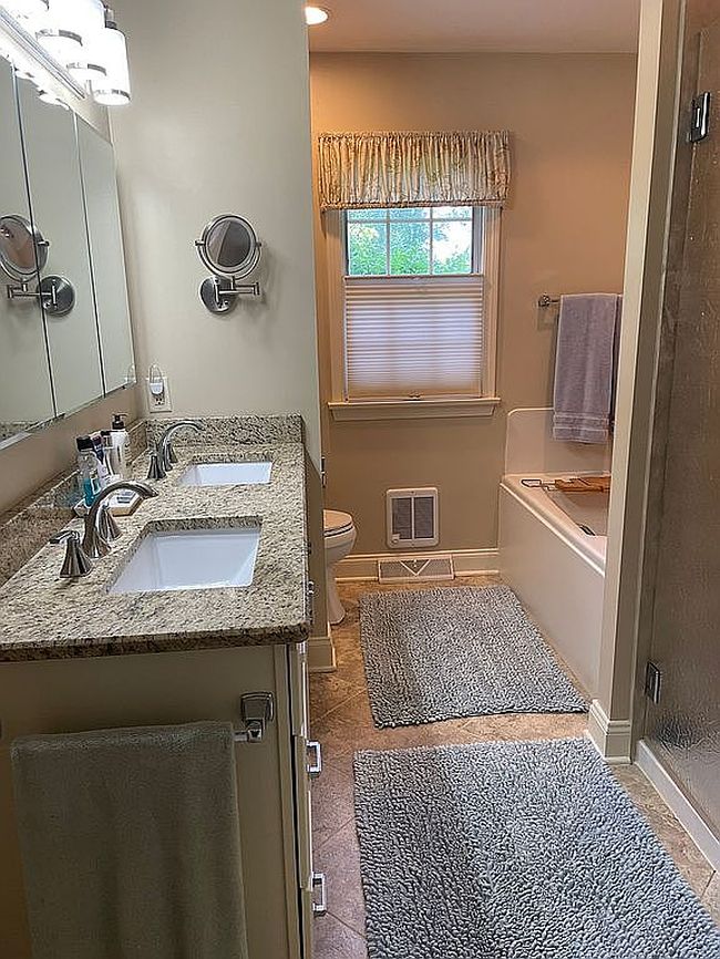 Photo of 5675 Winthrop Dr, Erie, PA