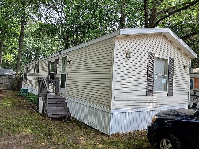 Photo of 124 Mounds Trl #124, Houghton Lake, MI
