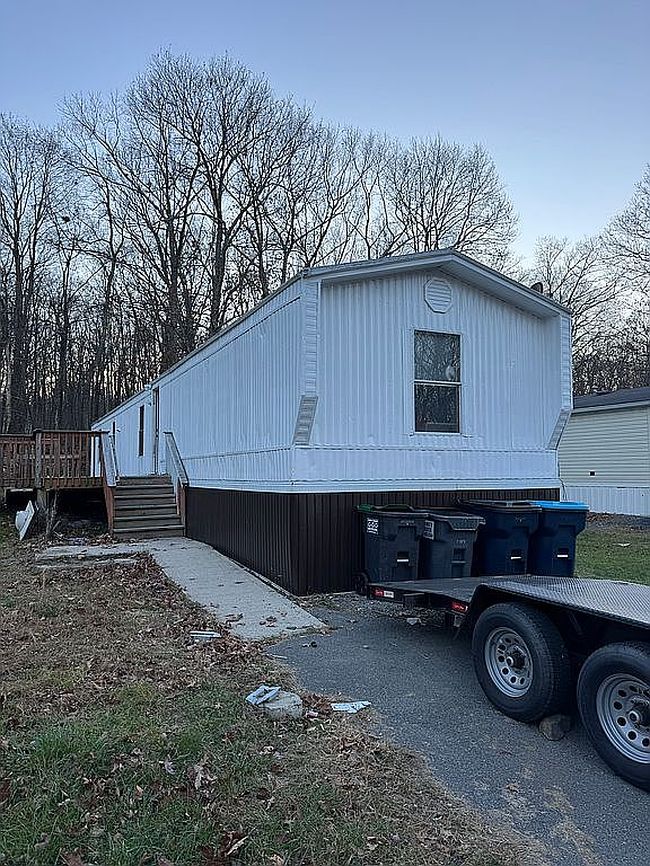 Photo of 2525 Lynnwood Dr, East Stroudsburg, PA