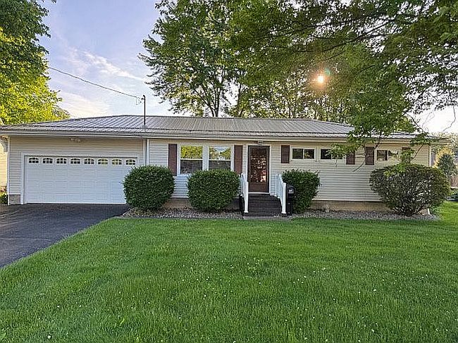 Image of 142 Willow St