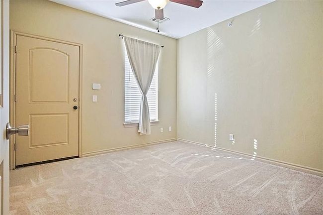 Additional photo 1 of property located at 1812 Alameda St Unit 323