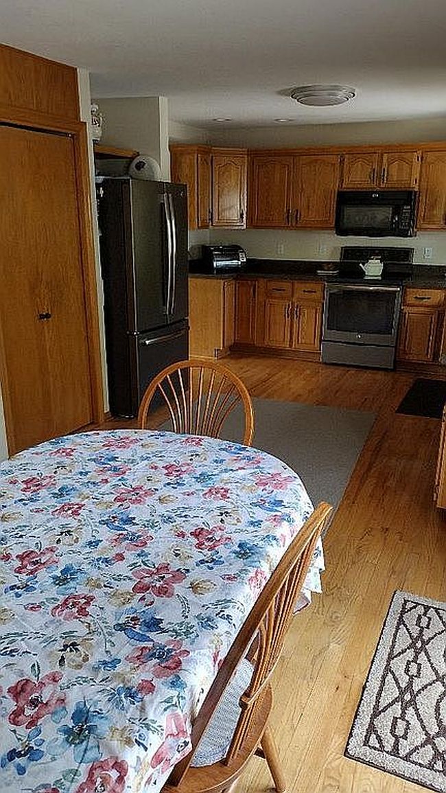 Photo of 8011 Northwest Dr, Clive, IA