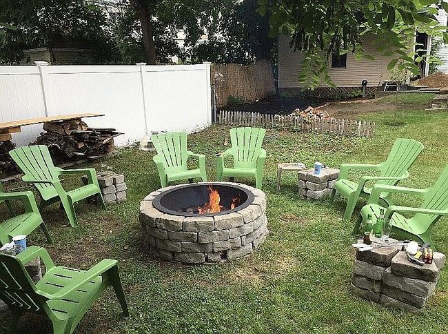 Image of 325 Woodford St
