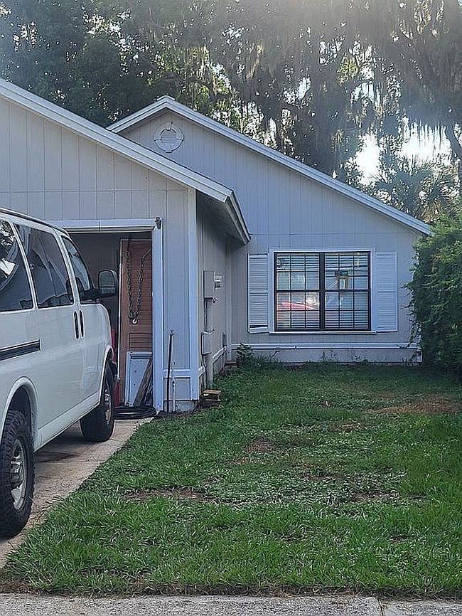Photo of 1406 Cove Landing Dr, Jacksonville, FL