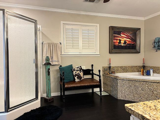 Image of 6 Crooked Oak Ln