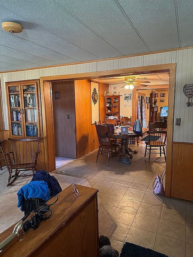 Photo of 338 W Cherokee St, Hunter, OK