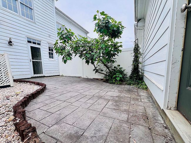 Image of 720 Old Meeting Way