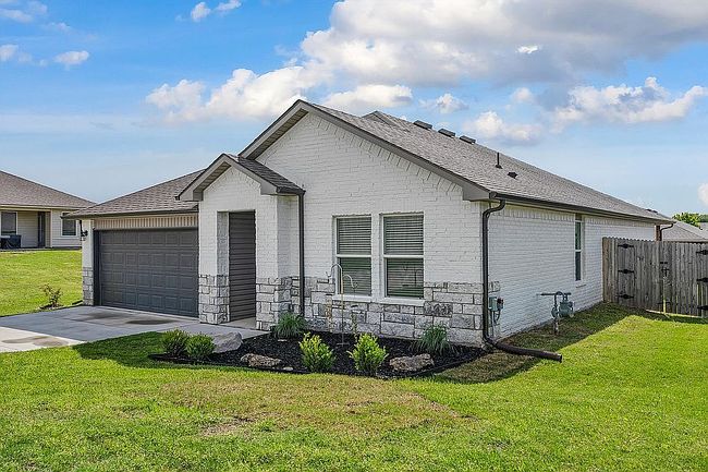Image of 1833 Jefferson Rd