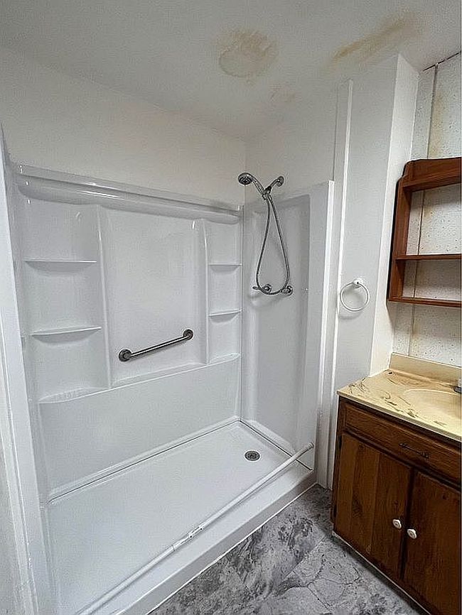 Additional photo 1 of property located at 219 Se 1st St