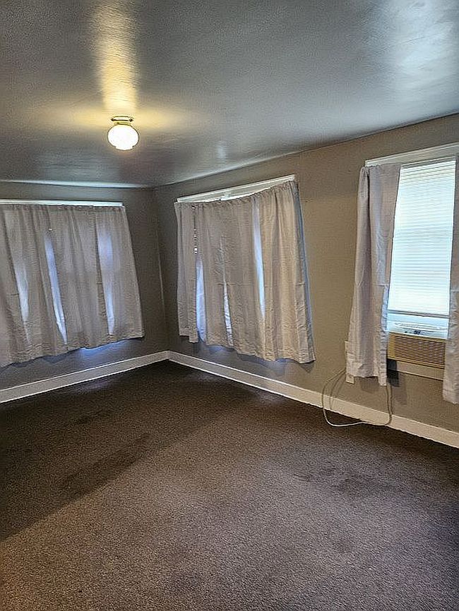 Photo of 818 S Lafayette Ave, Chanute, KS