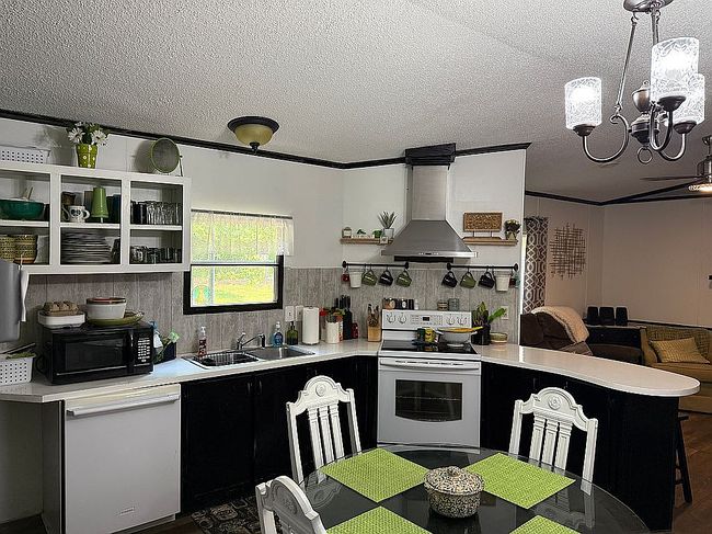 Image of 582 Pleasure Ridge Rd