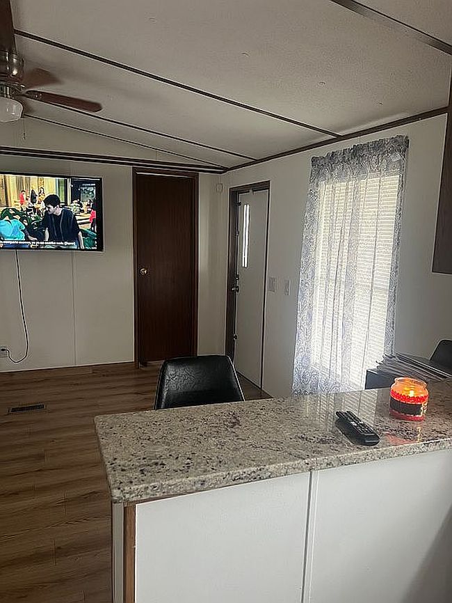 Additional photo 3 of property located at 14525 Winter Dr