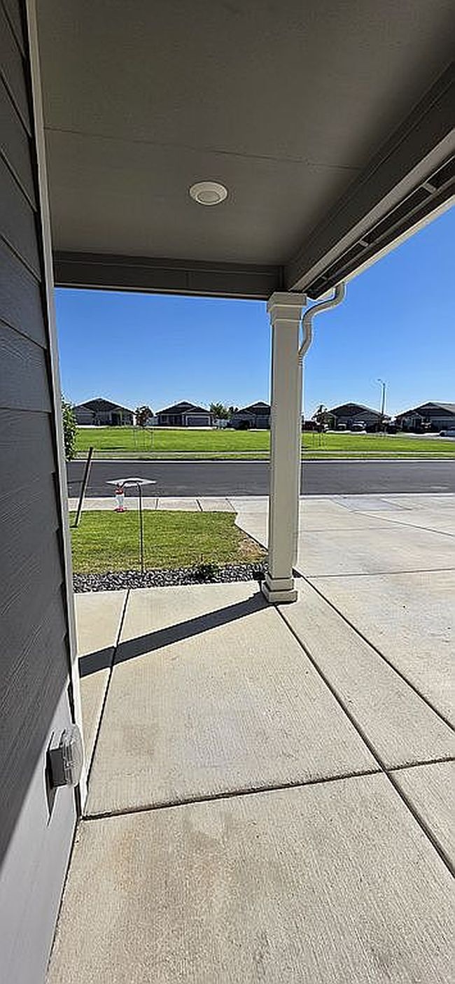 Photo of 531 E Bella Vista Ave, Hermiston, OR