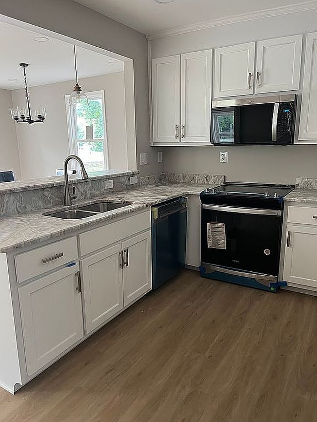 Image of 9 Forest Ave