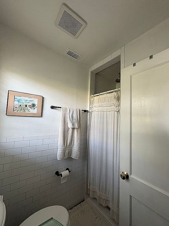 Photo of 5702 Fairlane Dr, Austin, TX
