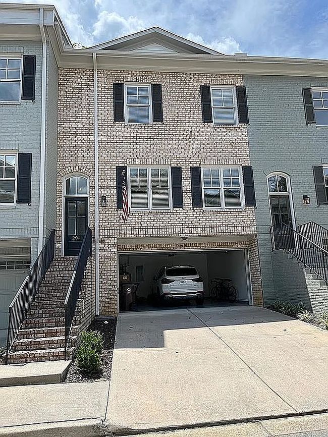 Photo of 204 Wade Creek Rd, Alpharetta, GA