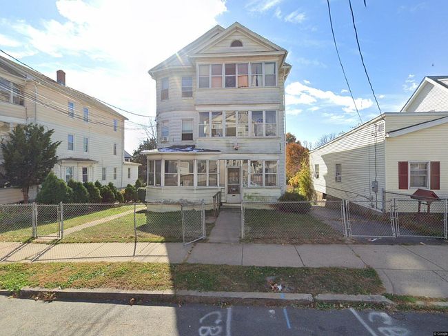 Photo of 376 Broad St