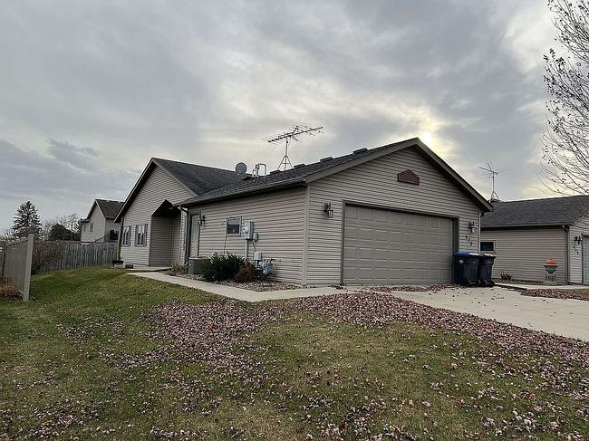 Preview of property located at 670 Sandy Ct