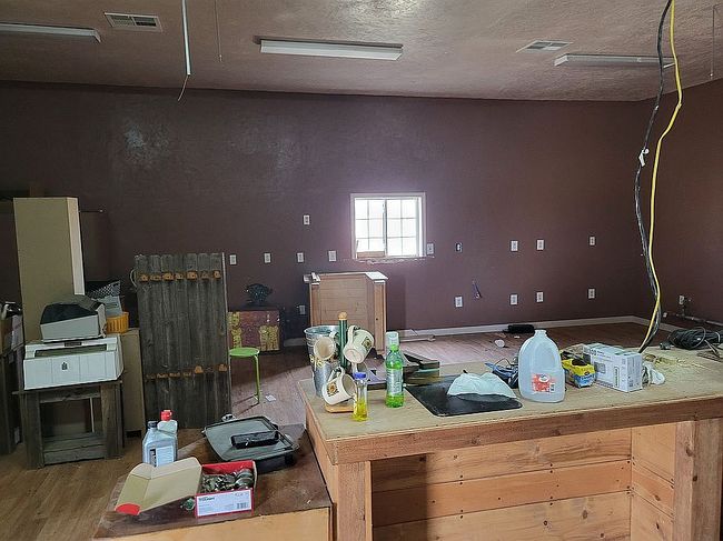 Photo of 301 S Main St, Stinnett, TX