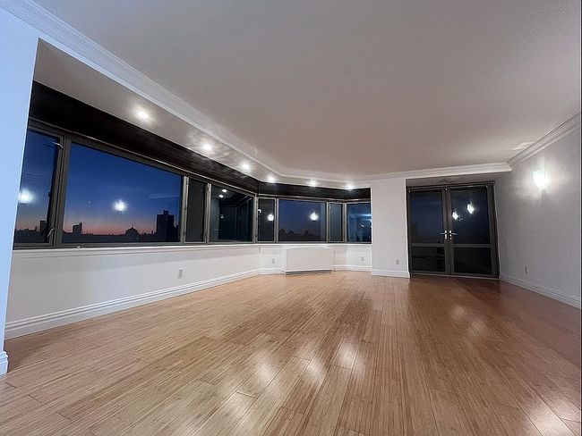 Additional photo 3 of property located at 112-01 Queens Blvd #7H