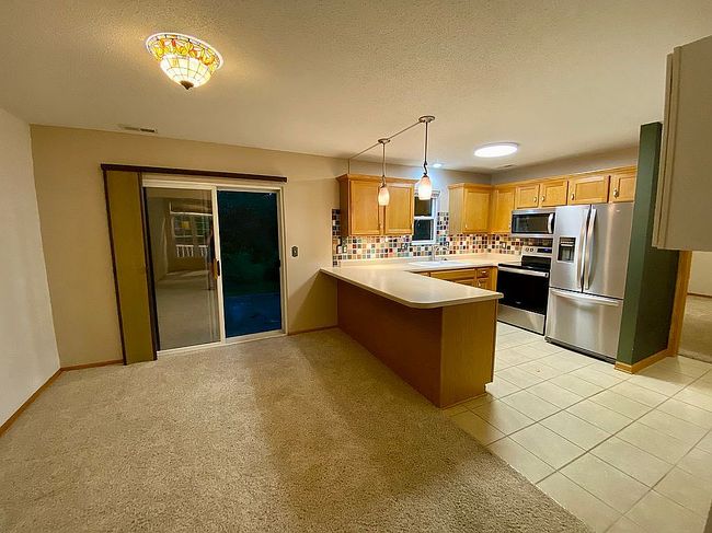 Additional photo 3 of property located at 1117 Nw Prairie Ridge Dr