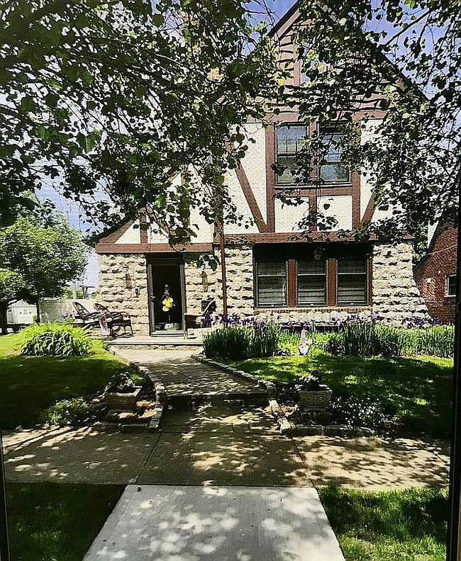 Image of 165 Central Ave